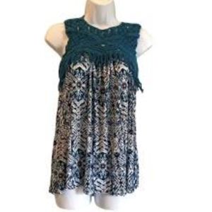 Retrology Crochet & Aztec Print  Tourquose Blue Tank Top. Women's Large